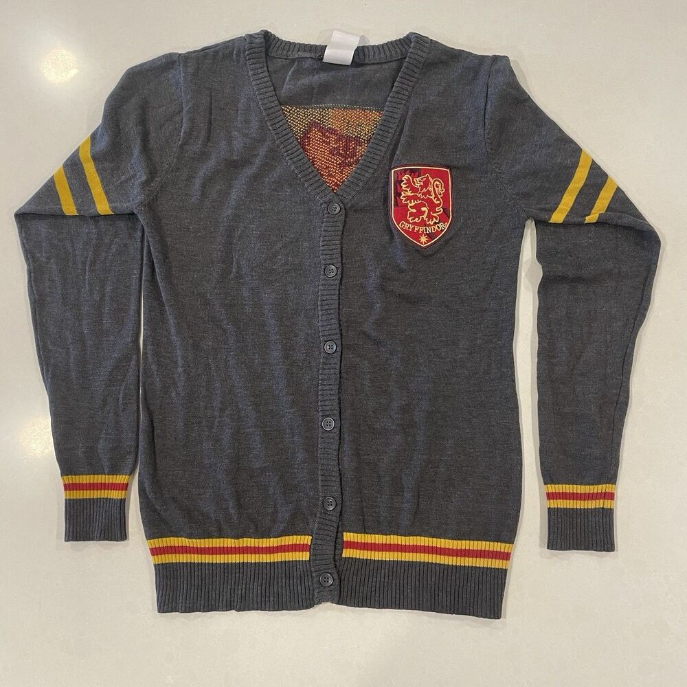 Harry Potter Hogwarts Gryffindor Size Medium Cardigan Full Back Crest